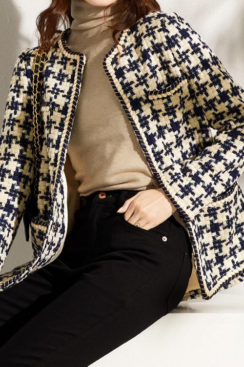 Clara - Houndstooth Tweed Chanel-Style Jacket